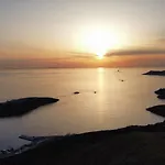 شقة Merichas Sea View *