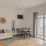 Merichas Sea View شقة *